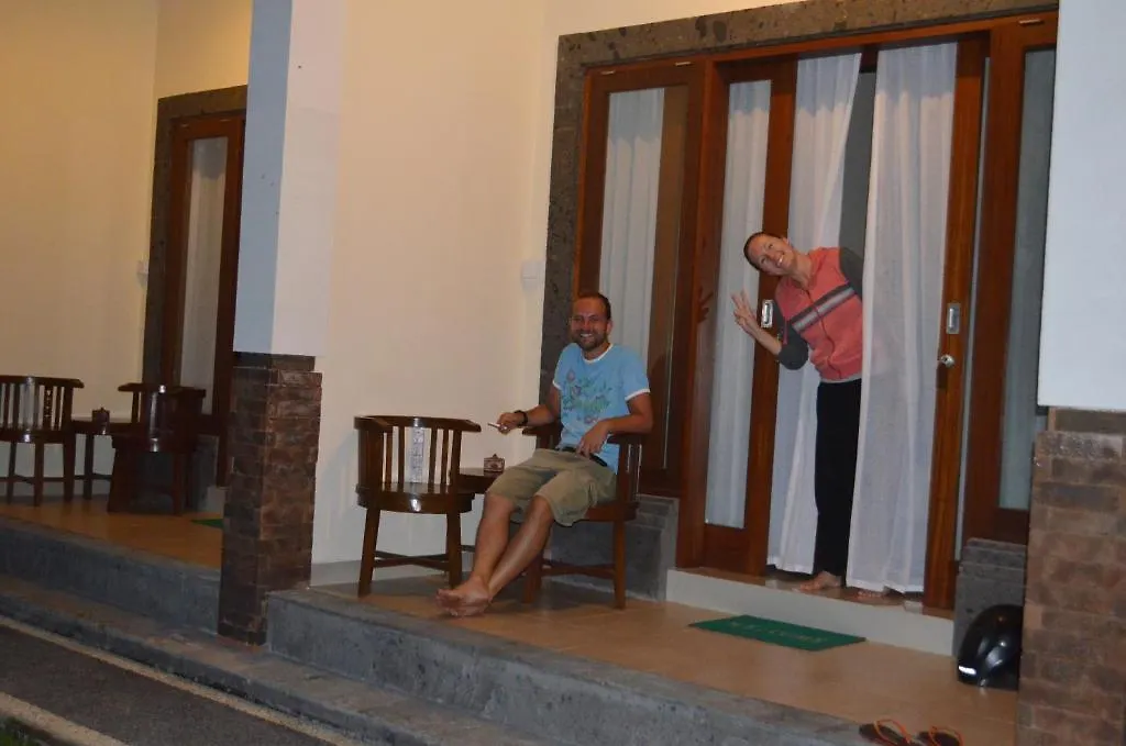 Dabumito Guest House تْشانغو 2*,  إندونيسيا